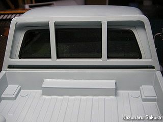 タミヤ ハイラックス・ハイリフト製作記 ～ 荷台の鳥居の製作 ～ 鳥居取り付け後